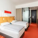Innside By Meliá Seestern Hotel 4*
