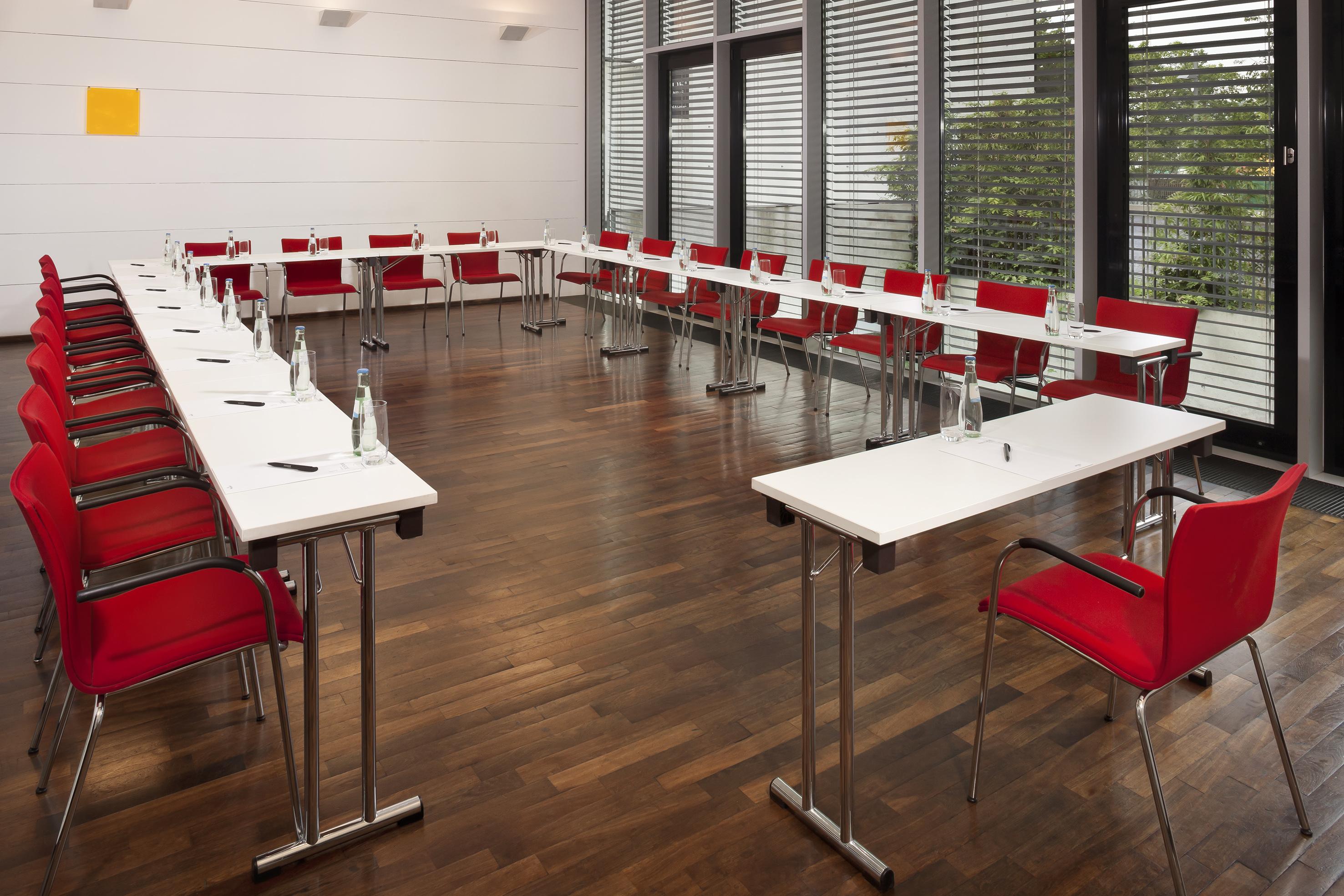 Innside By Melia Seestern Dusseldorf