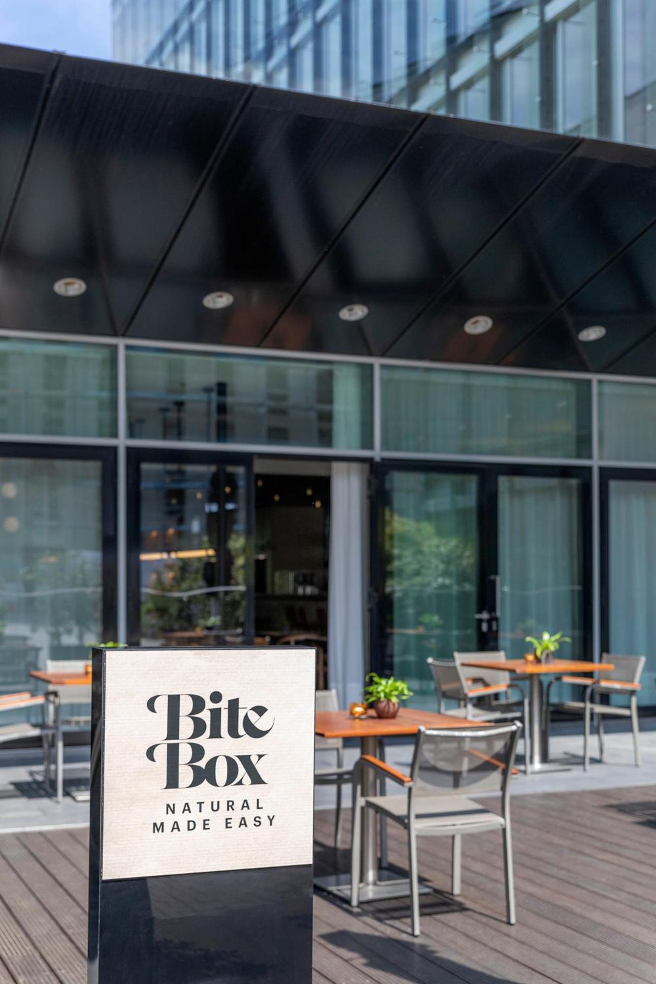 Innside By Melia Seestern