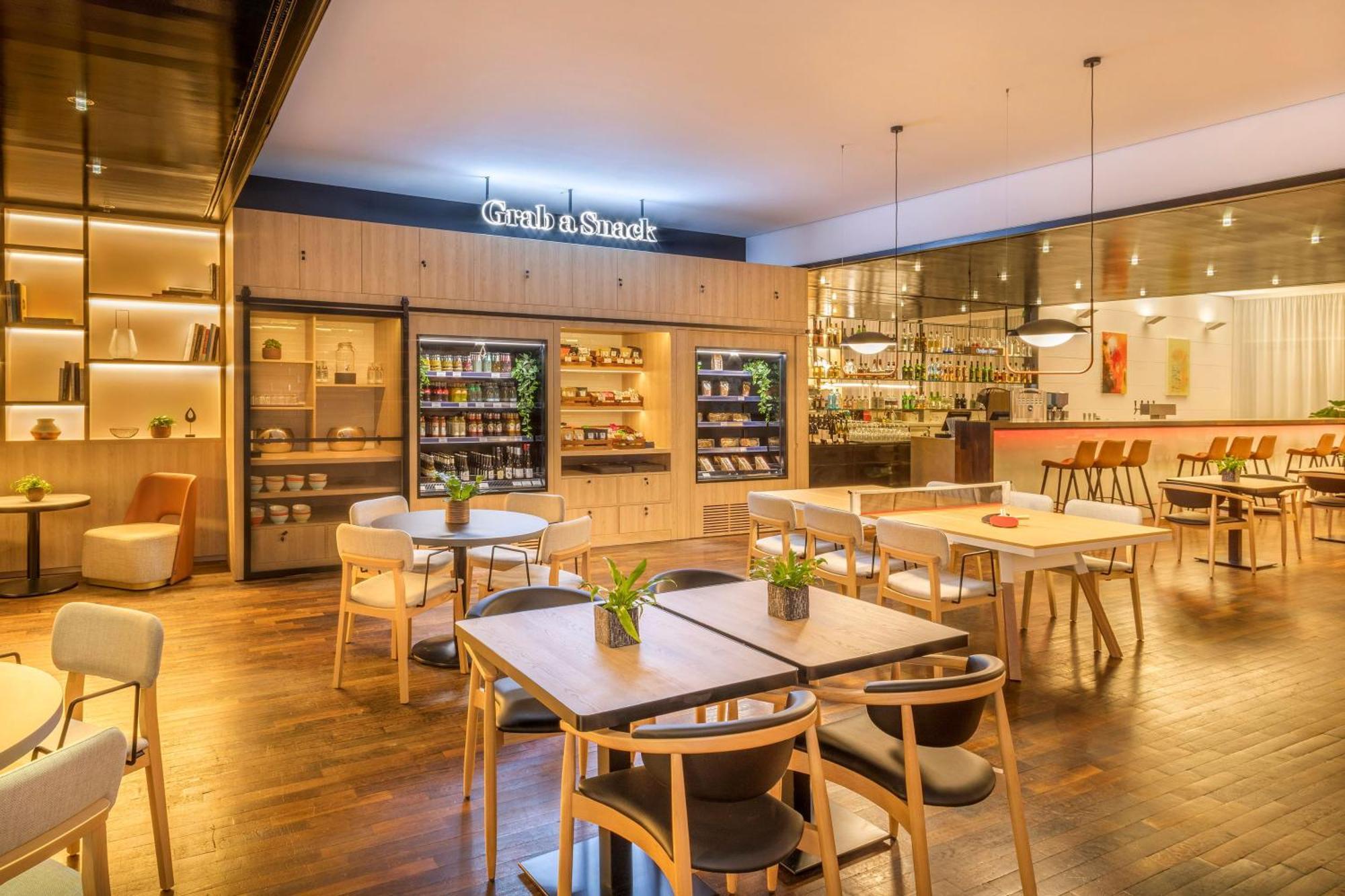 Innside By Melia Seestern